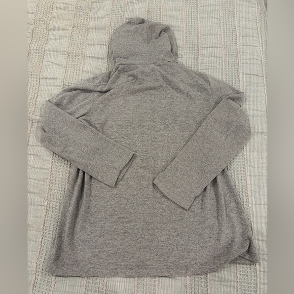 Z Avenue USA Women’s Gray Button-Front Hooded Cardigan – Size Large - Picture 6 of 6